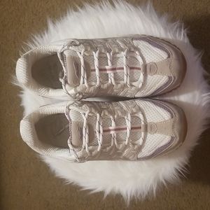 Tennis Shoes, Avia, size 7 White and Cream